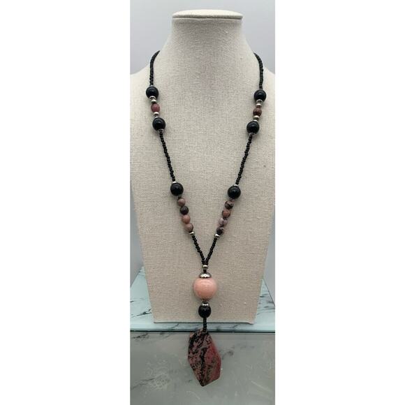 Vintage Signed French Designer DUBAUX Black & Pink Beaded Stone Pendant Necklace - Picture 1 of 7